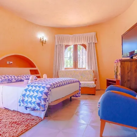 Villas Guzman - Casa Roja Moraira