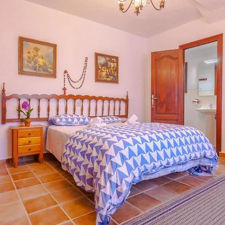 Villas Guzman - Casa Roja Villa Moraira